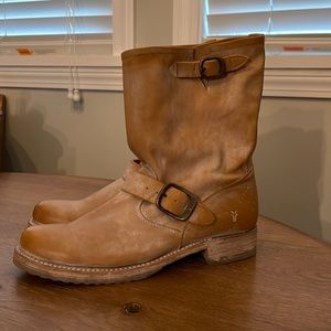 NWOT Frye Veronica Boots